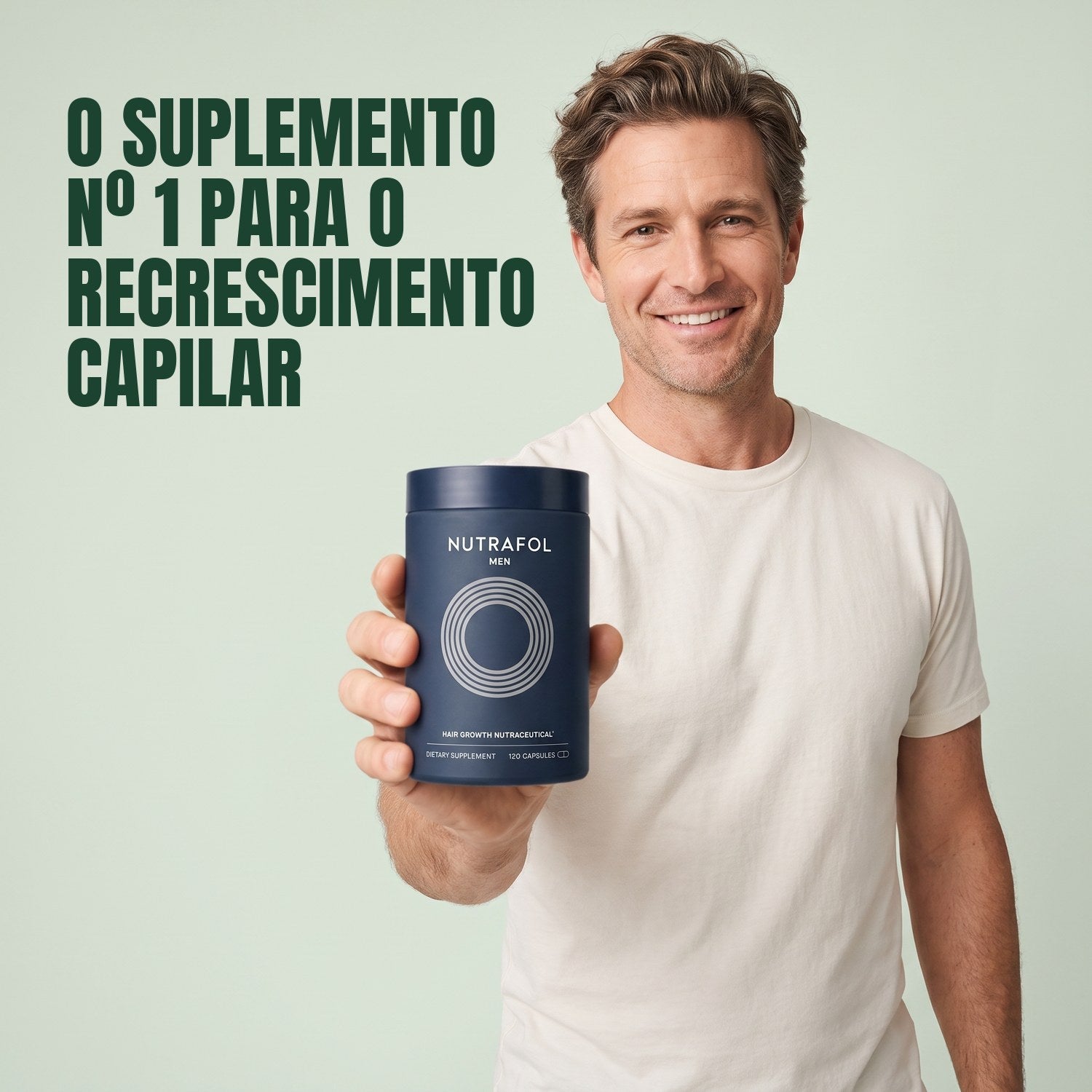 Homem segurando Nutrafol for Men contra um fundo verde